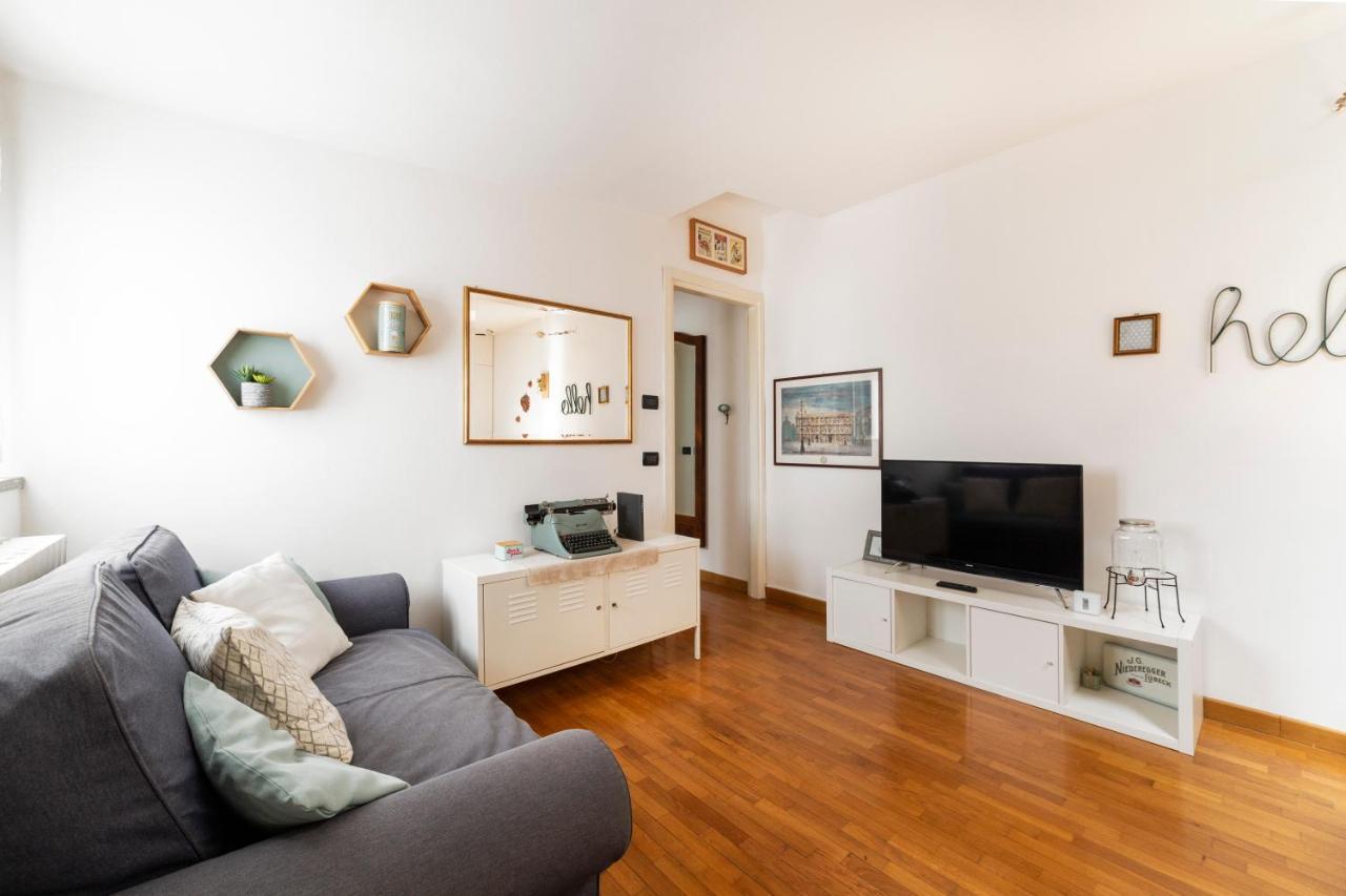 Porta Genova Balcony Apartment มิลาน ภายนอก รูปภาพ