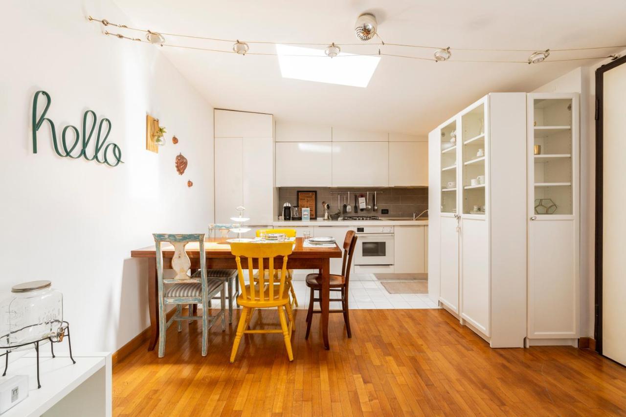 Porta Genova Balcony Apartment มิลาน ภายนอก รูปภาพ